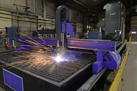 plasma cutter cutting metal